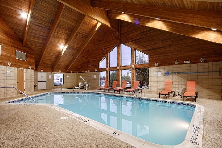 Pool 4 of 28