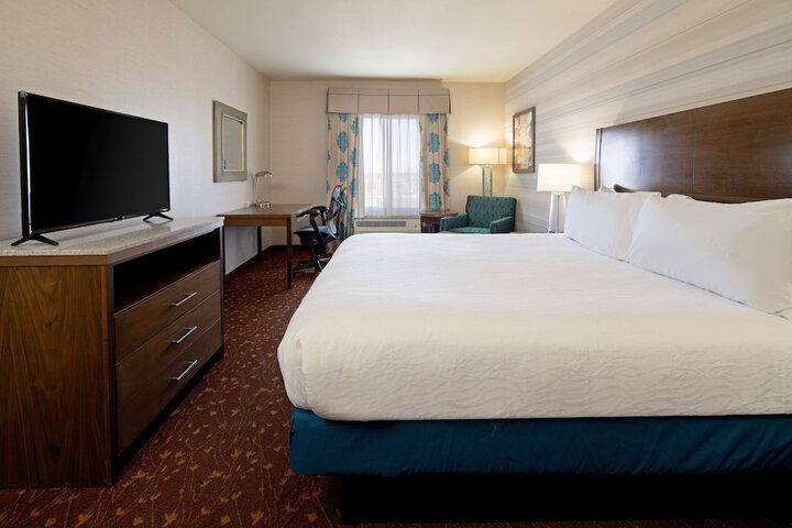 Room 34 of 50