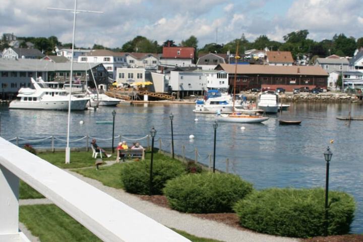 Boothbay Harbor Inn