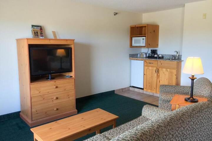 Room 33 of 46