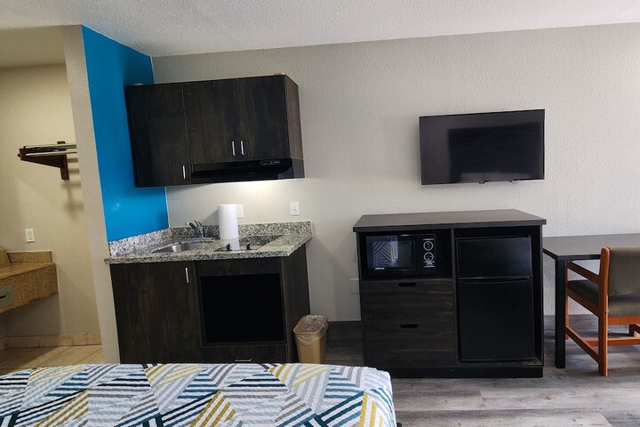 Room 12 of 43