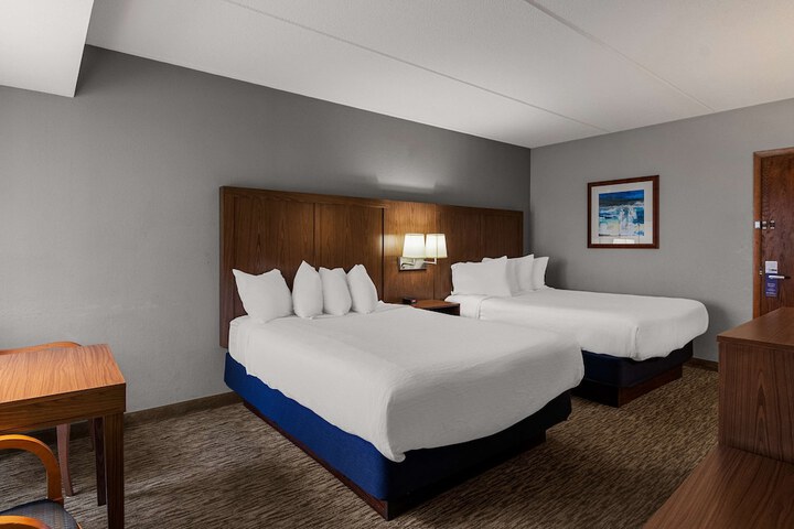 Room 17 of 40