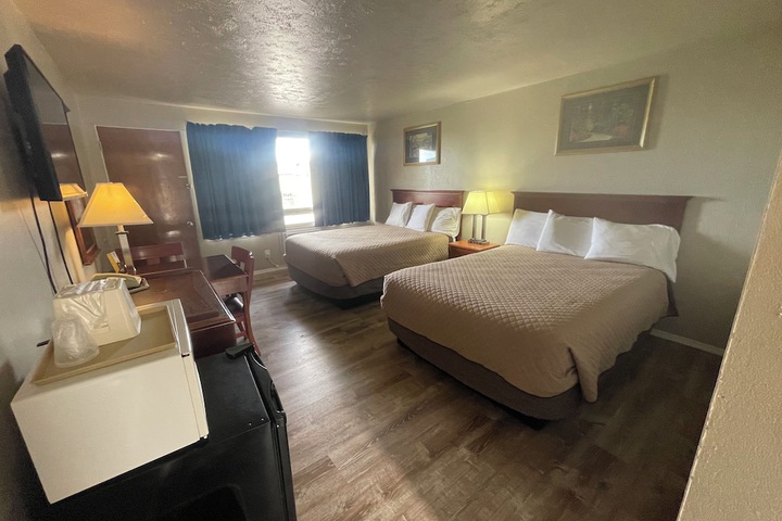 Room 9 of 24