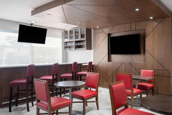 Holiday Inn Express & Suites Snyder by IHG