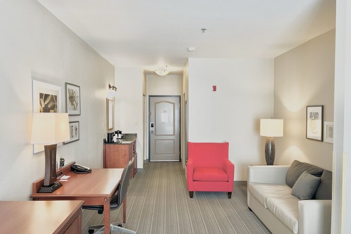 Room 18 of 36