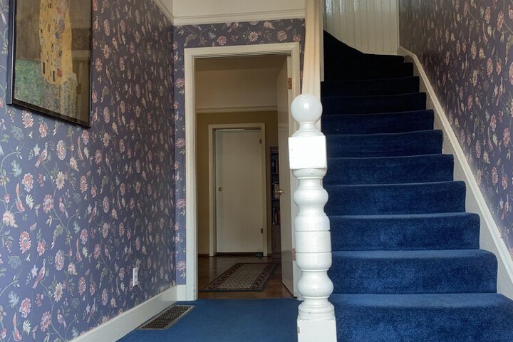 Towle House 1006