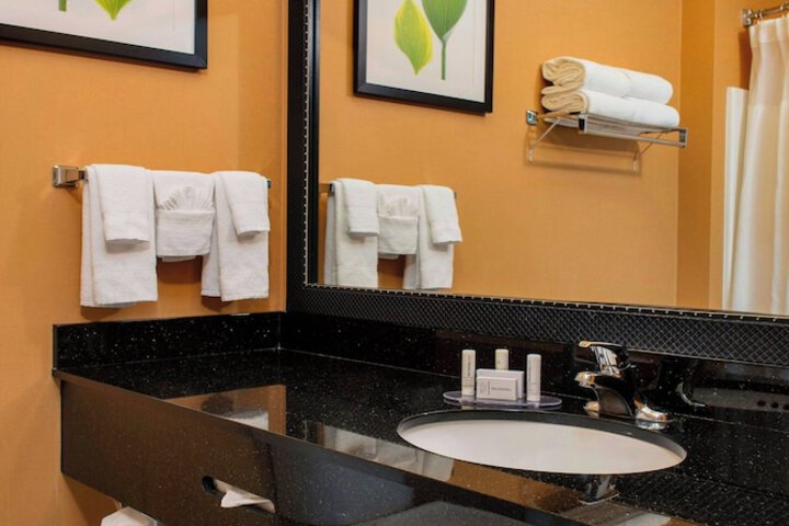 Fairfield Inn & Suites Santa Rosa Sebastopol