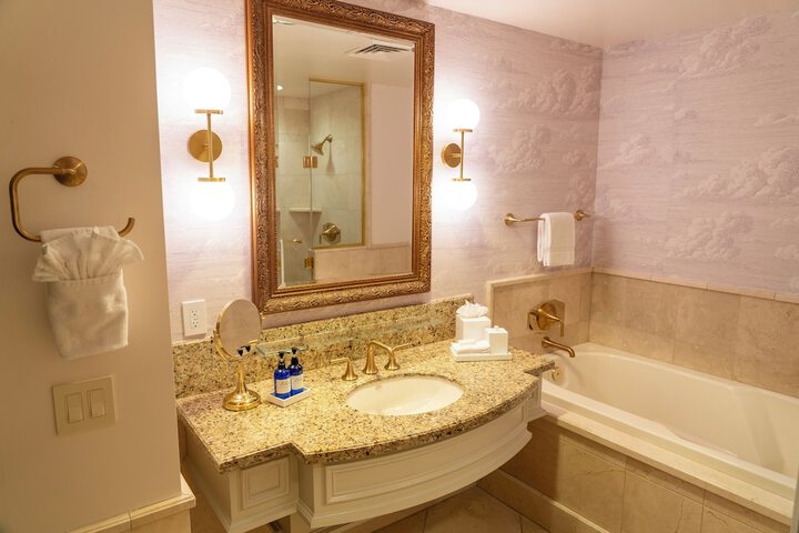The Carlton Hotel Atascadero – Paso Robles, a Tribute Portfolio Hotel