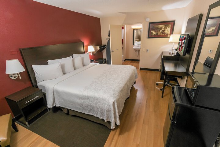 Room 15 of 28
