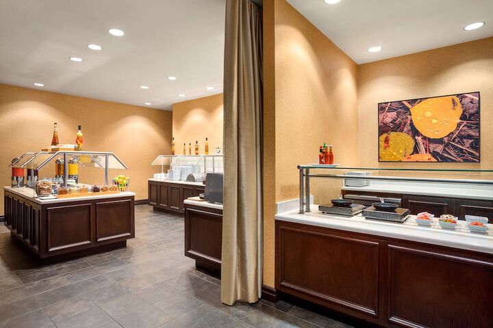 DoubleTree by Hilton Dallas - DFW Airport North