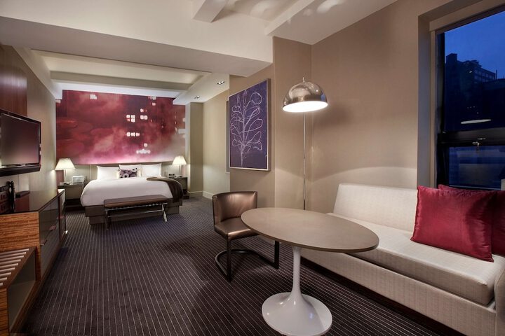 Room 53 of 124