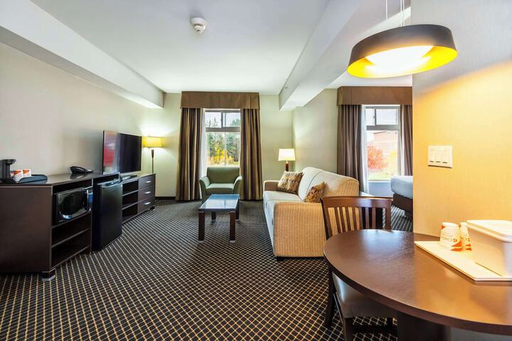Room 43 of 53
