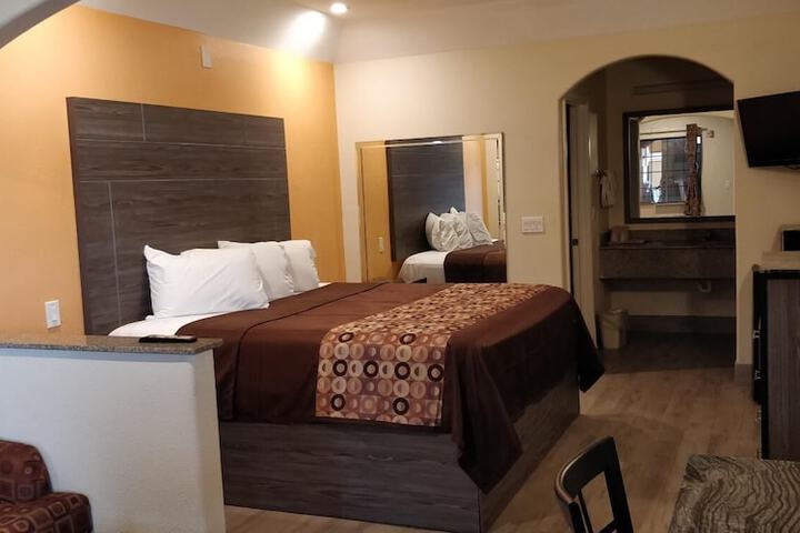 Room 18 of 20