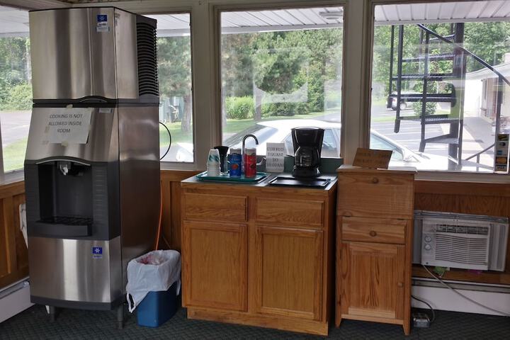 Budget Inn Fairport