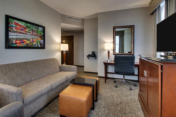 Room 113 of 168