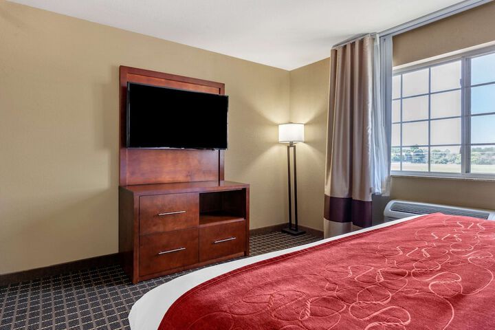 Room 16 of 36