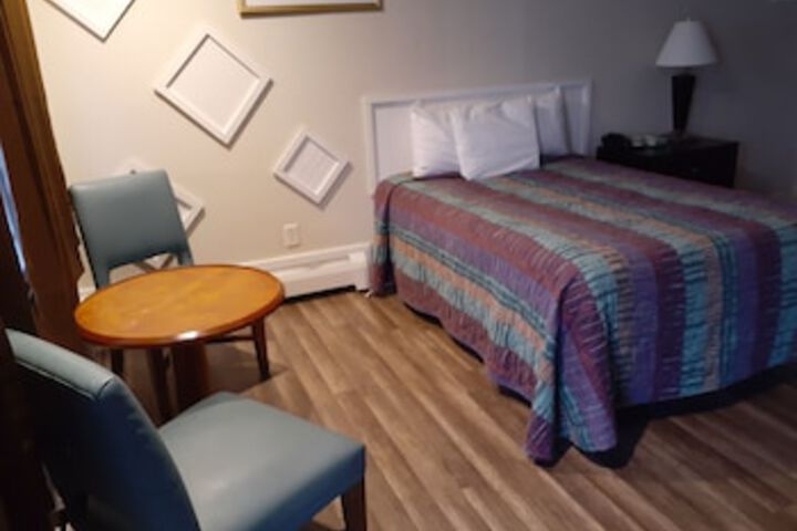 Town Line Motel