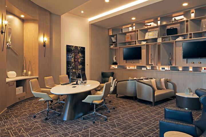 Hotel Interior 9 of 39