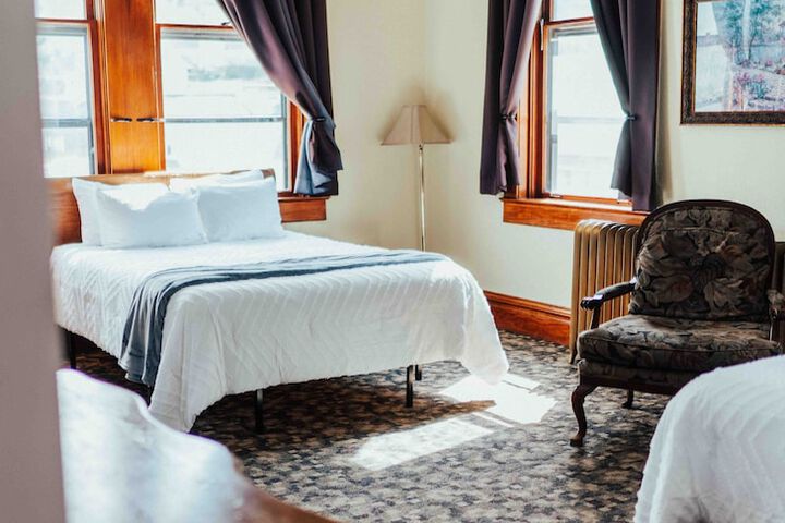 Room 21 of 82