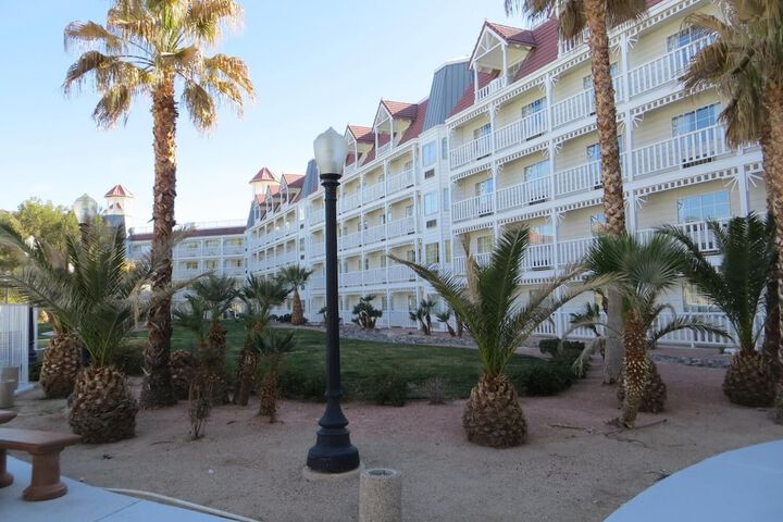 Hotel 6 of 52