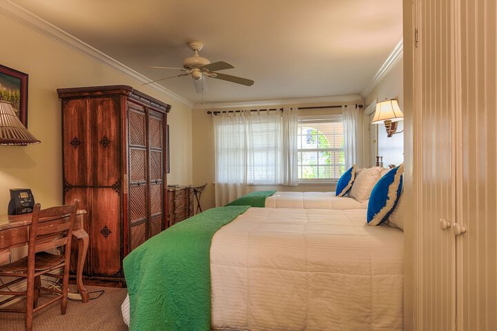 Room 136 of 392
