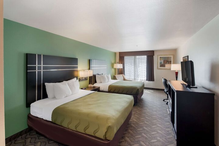 Room 32 of 52