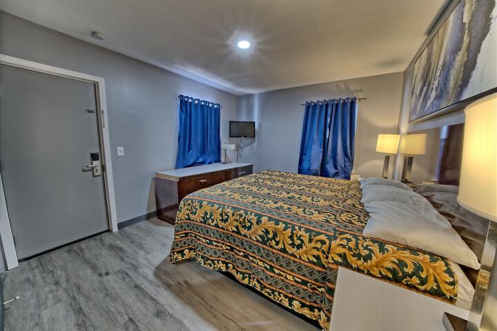 Room 44 of 55