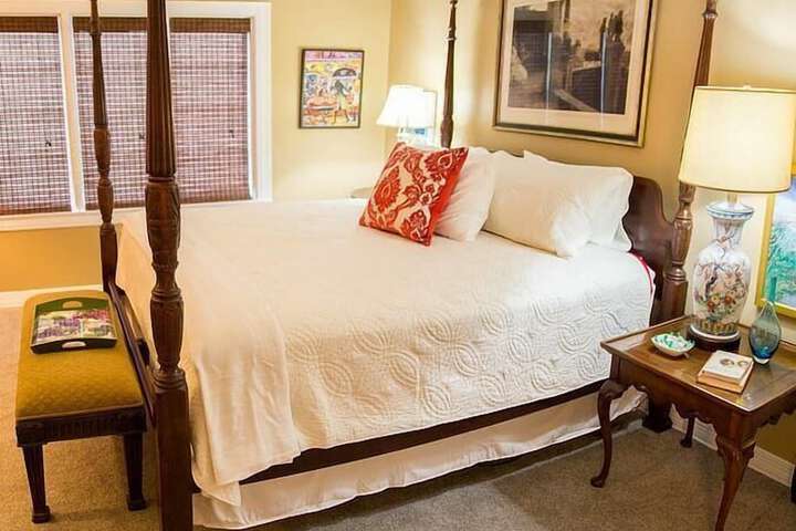 Stay Fairfield - Fairfield Place and Fairfield Manor Bed & Breakfast