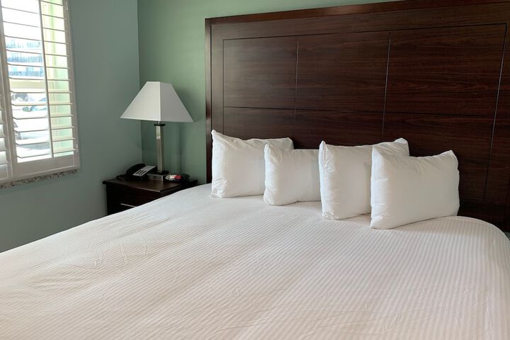 Room 14 of 43