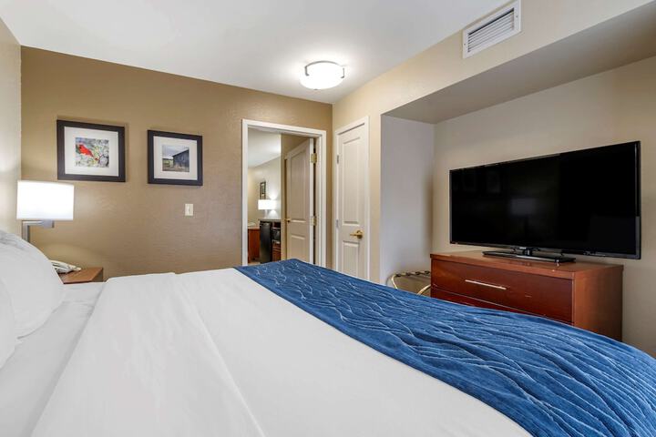 Room 15 of 51