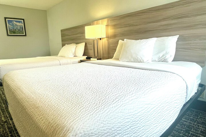 Room 27 of 50