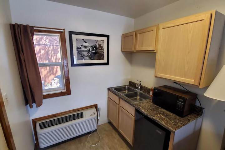 Teton Court Motel
