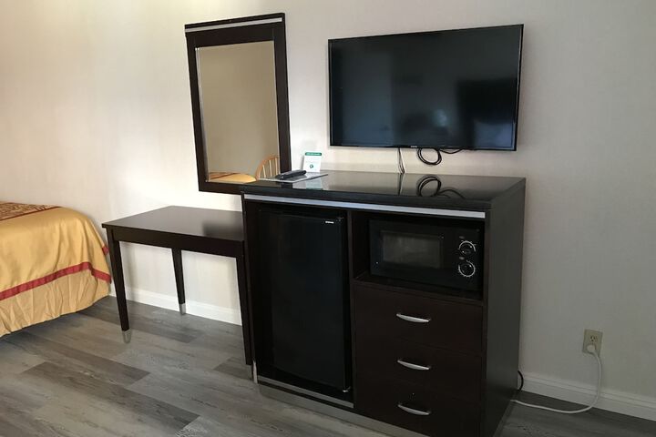 Manhattan Inn & Suites - LAX