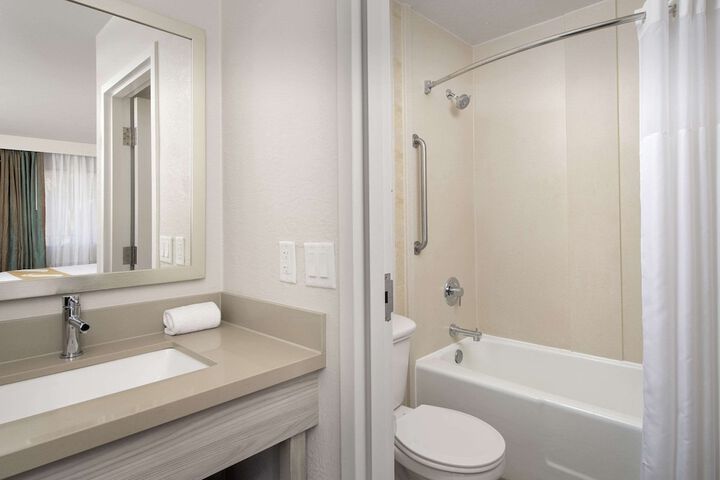 Quality Inn Atlantic Beach - Mayo Clinic Jax Area