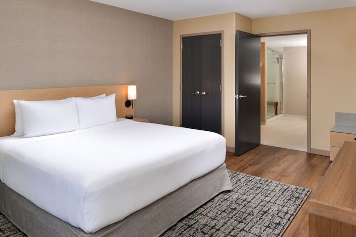 Room 5 of 42