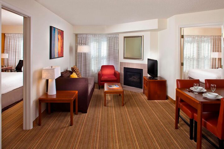 Room 11 of 24