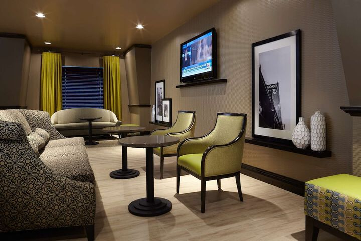 Hotel Interior 4 of 33