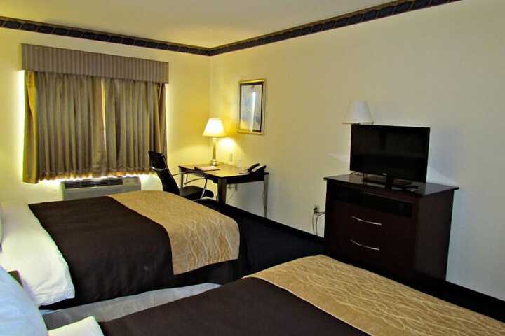 Room 9 of 43