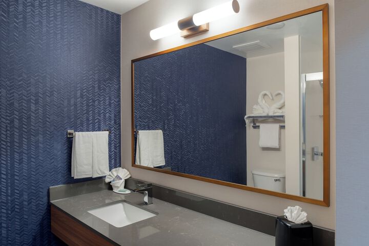 Room 19 of 33