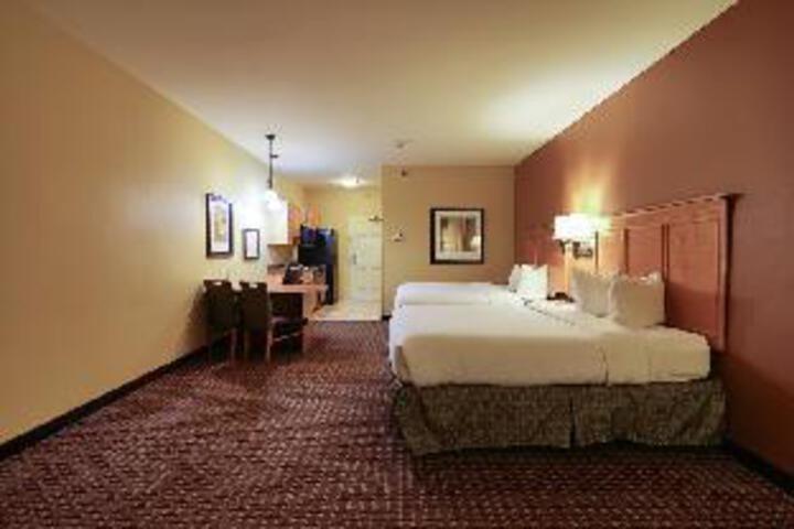 Room 4 of 13