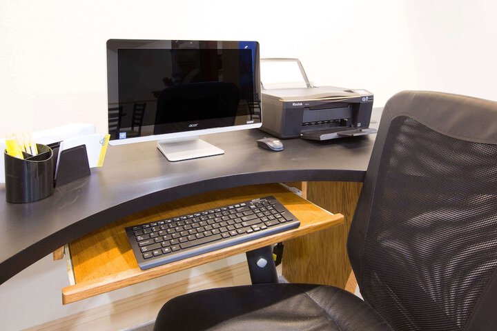 Business Center 33 of 33