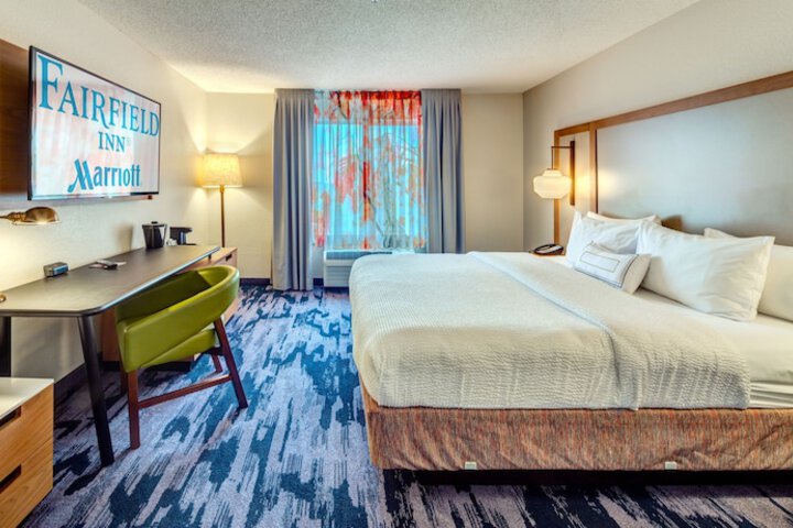 Room 18 of 23