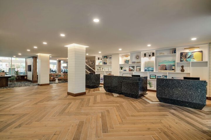 Hotel Interior 27 of 112