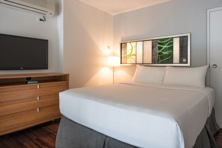 Room 44 of 76