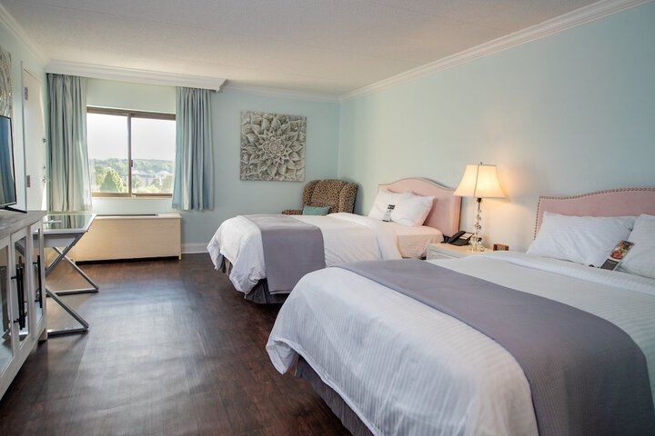 Room 42 of 47