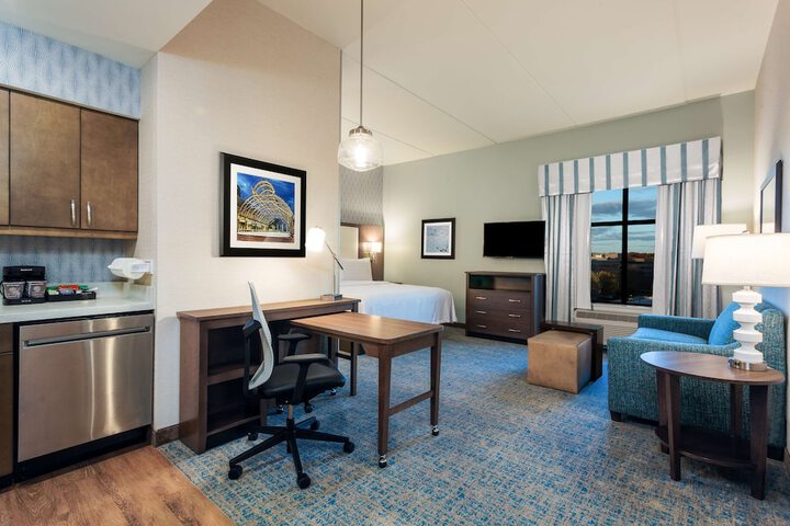 Room 35 of 47