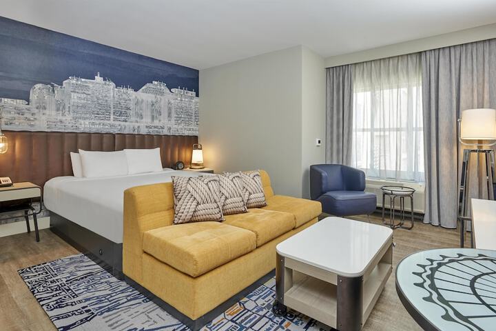 Hyatt Centric The Pike Long Beach