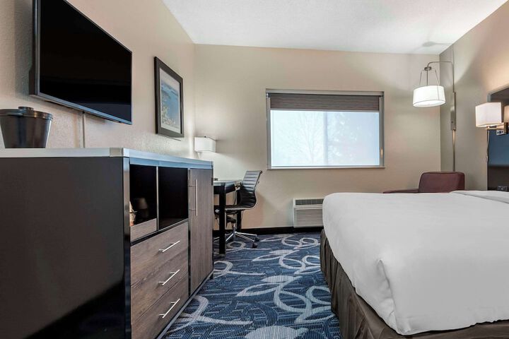 Room 13 of 28