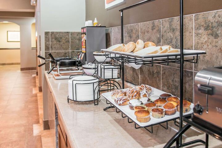 Breakfast/Coffee Service 59 of 70