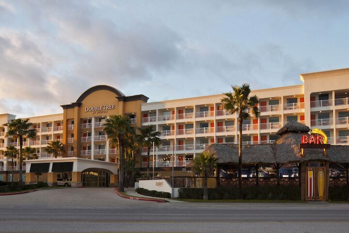 DoubleTree by Hilton Hotel Galveston Beach